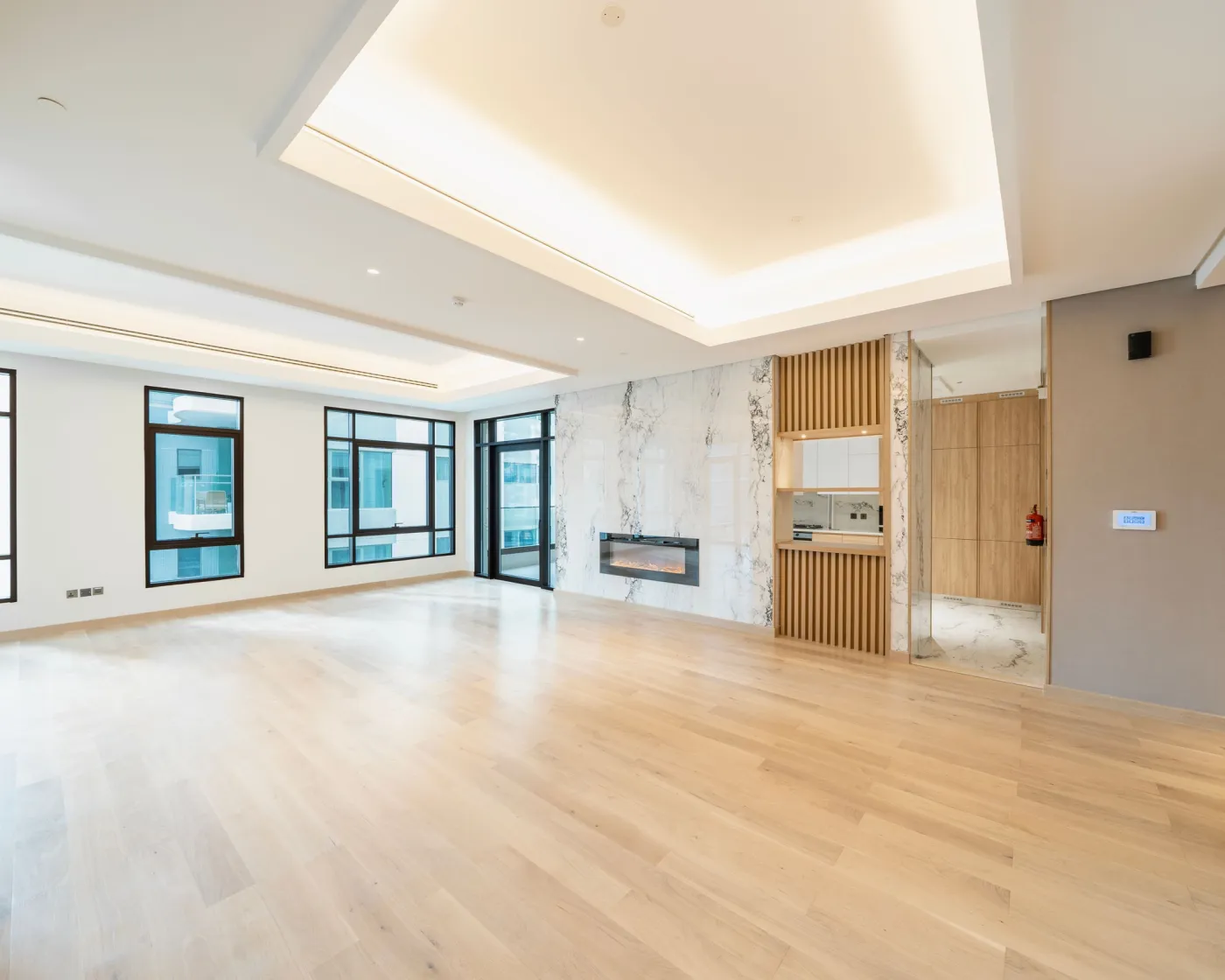 one-reem-apt-1-room-05