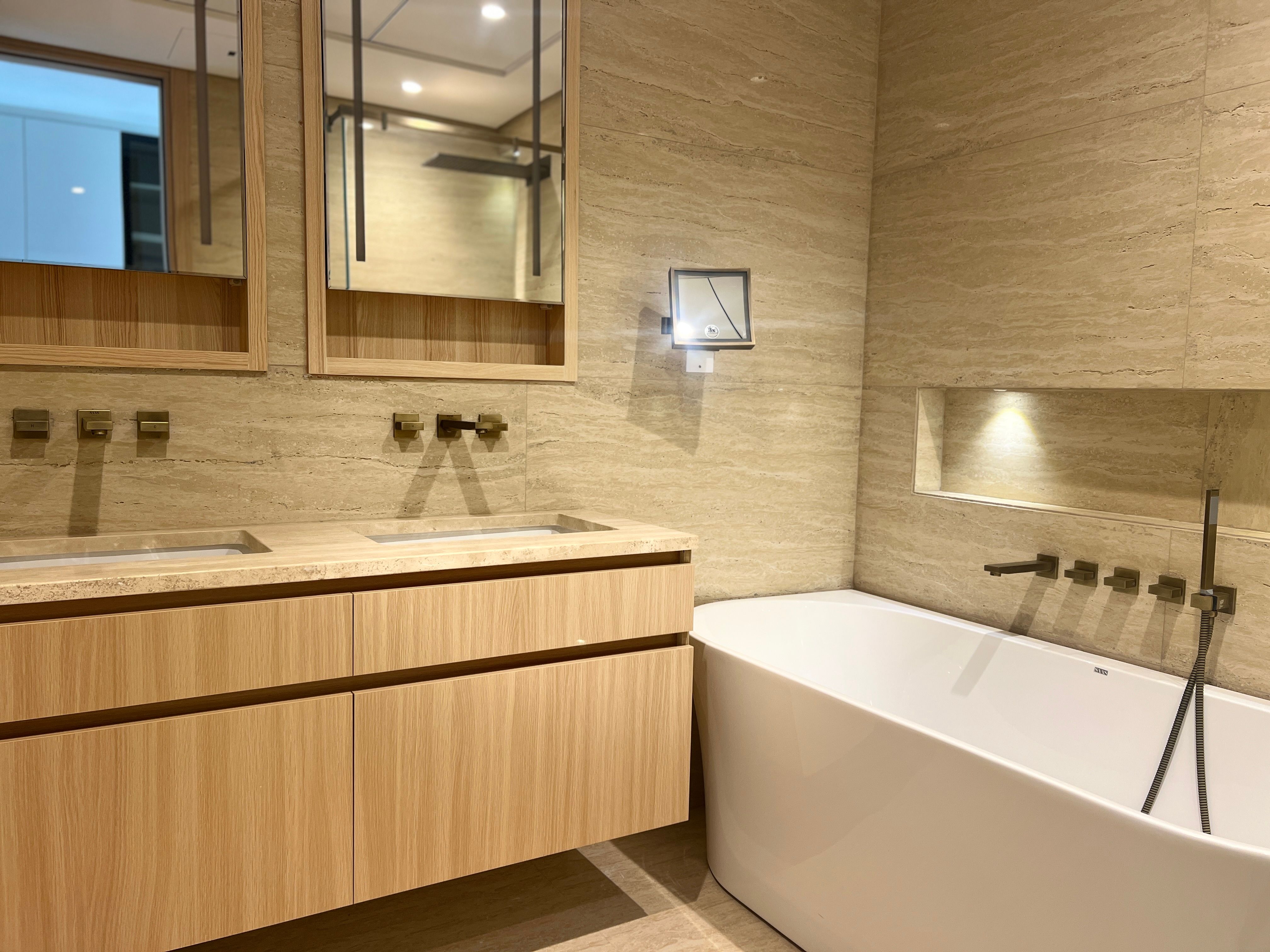 reem-nine-apt-2-room-04