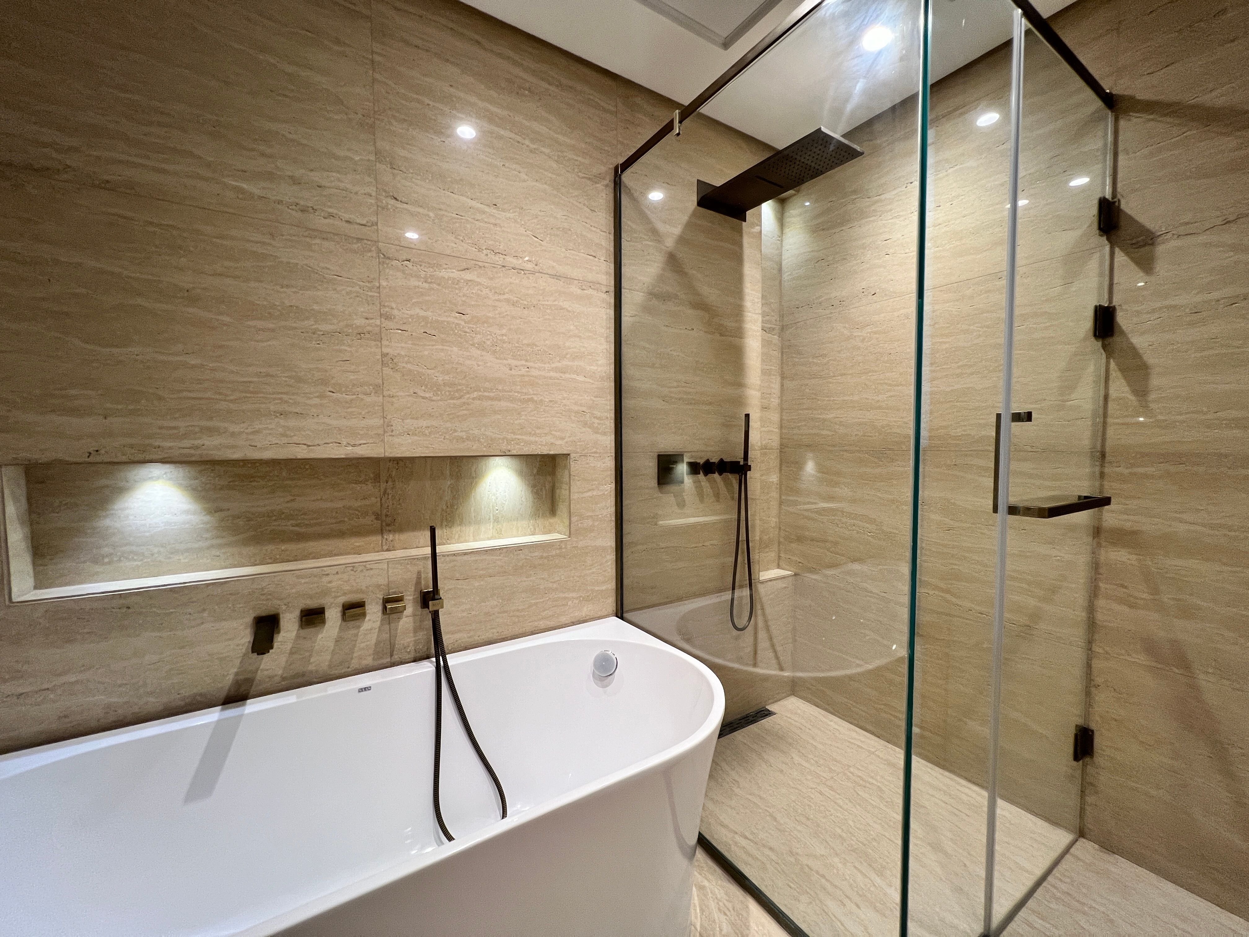 reem-nine-apt-2-room-05
