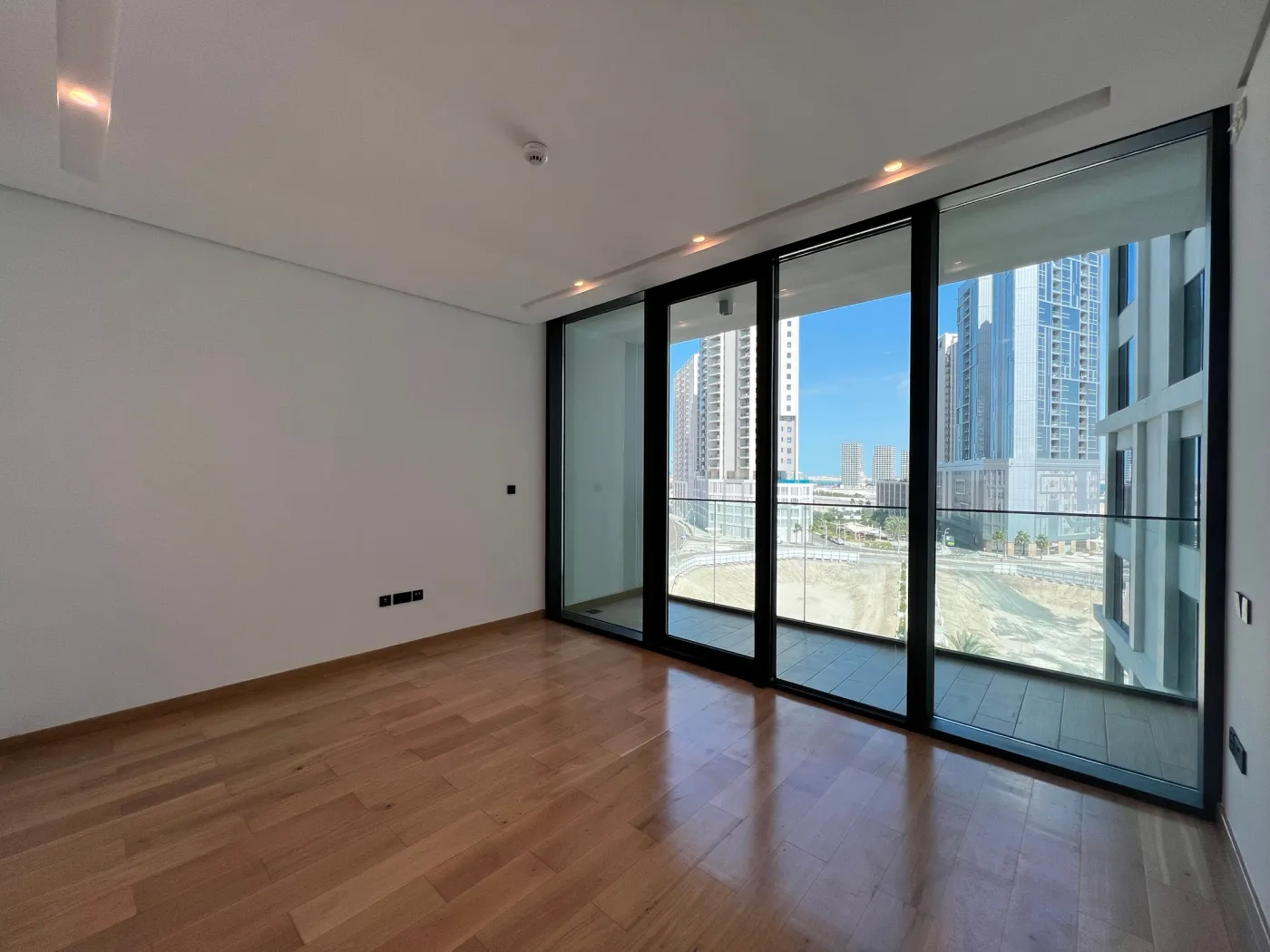 reem-nine-apt-2-room-06